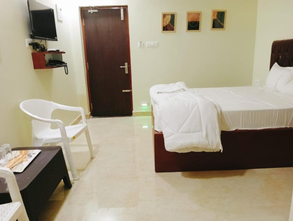The Paradise Guest Inn Nellore Kültér fotó