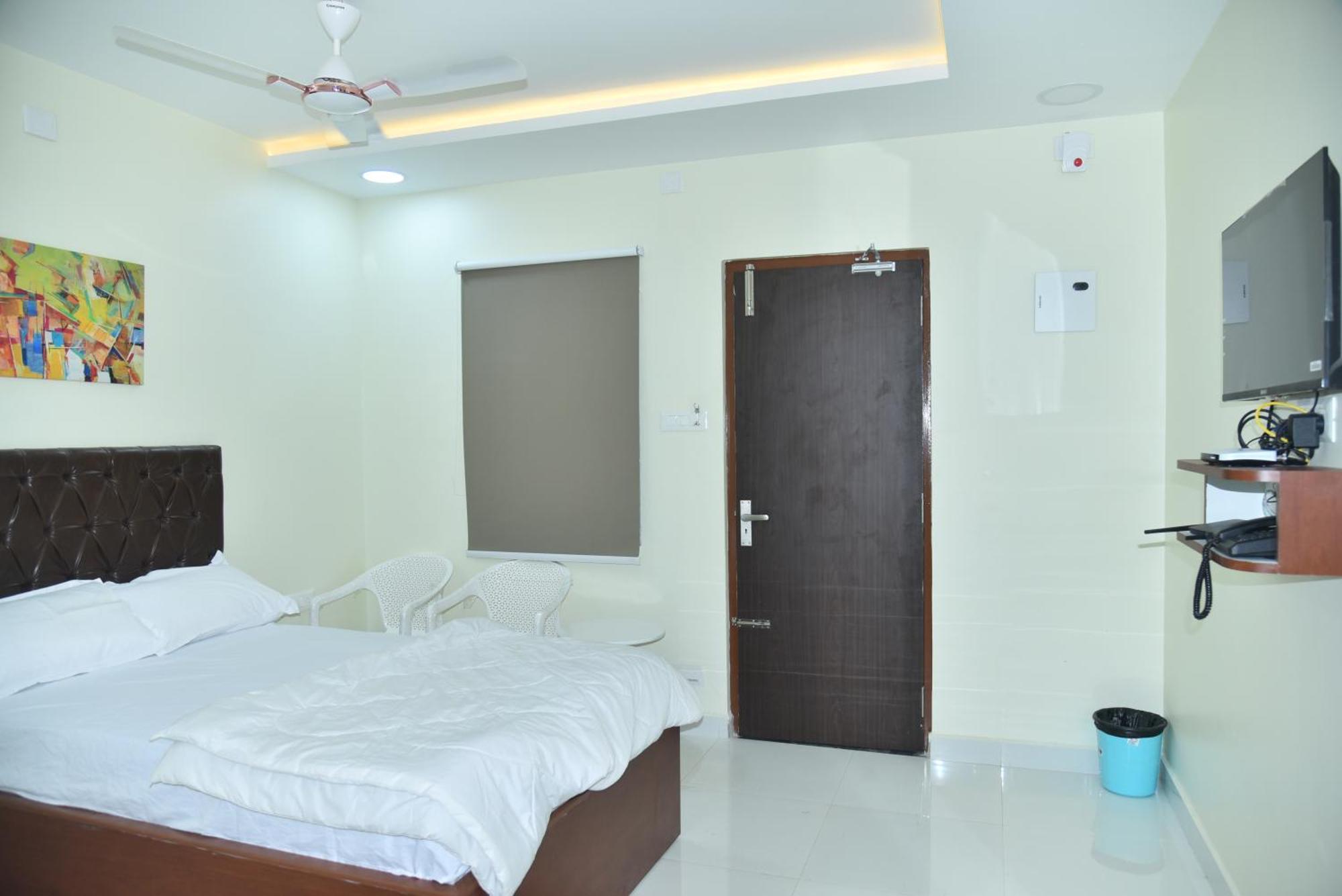 The Paradise Guest Inn Nellore Kültér fotó